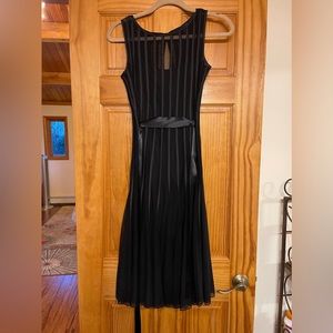 X scape by Joanna Chen black party dress size 4